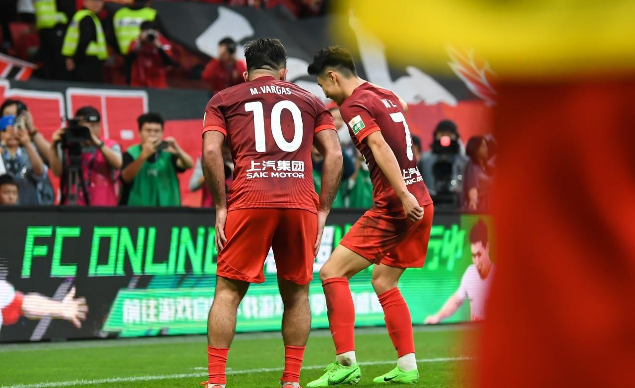 足总杯今晚再迎强敌，切尔西防线松动，主帅态度——气氛紧张，细节决定成败 