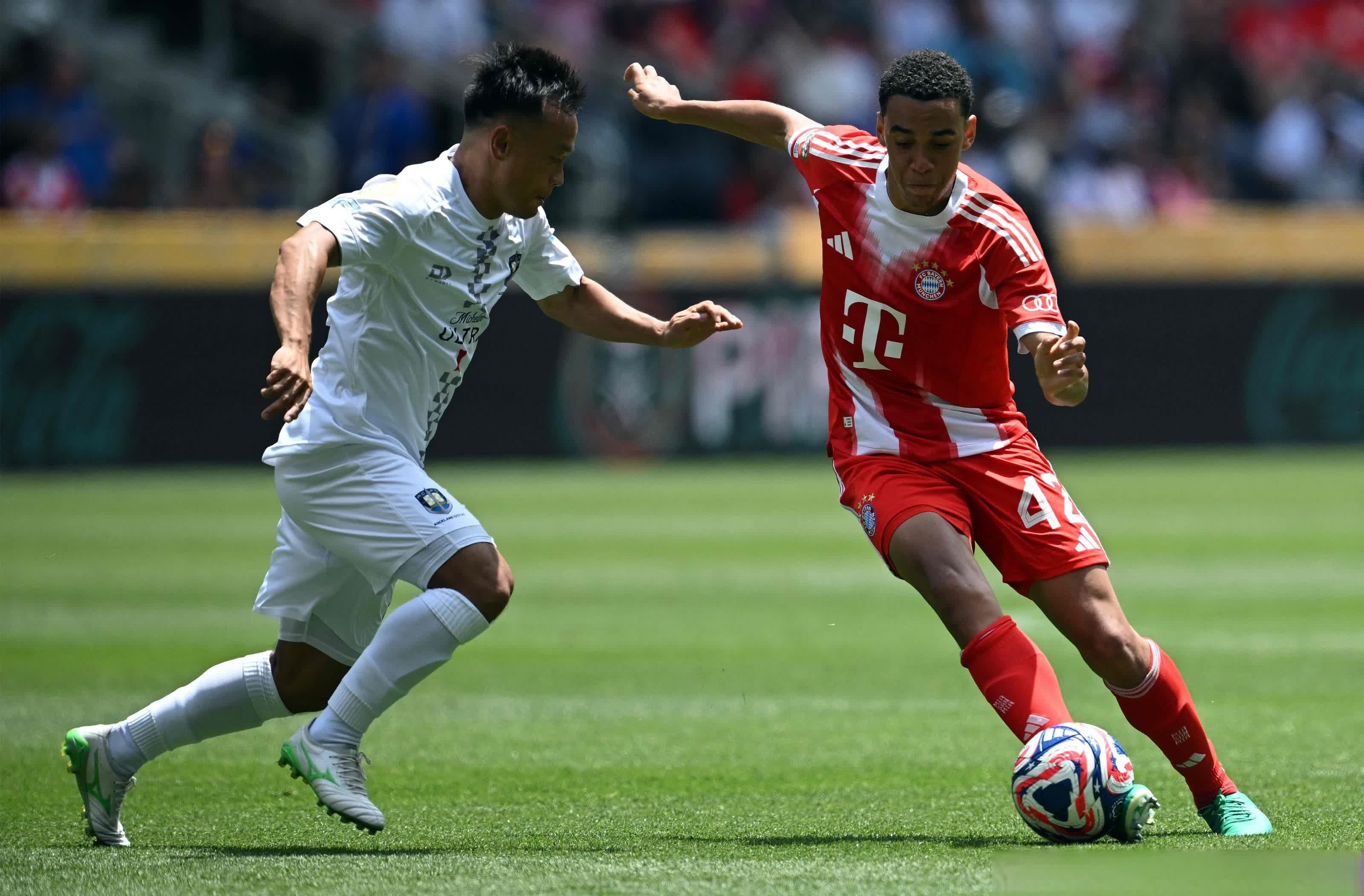 今晨拜仁慕尼黑远射贴柱:法甲节点到来,引发热议,阵容厚度经受考验 今晨拜仁慕尼黑远射贴柱:法甲节点到来,引发热议,阵容厚度经受考验