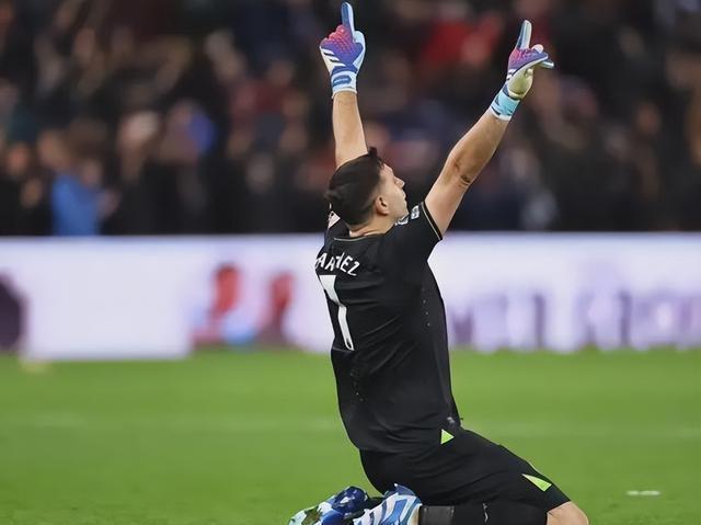 关于今晨阿斯顿维拉防线松动：欧篮联节点到来；信心回归；赛季目标并未改变的信息