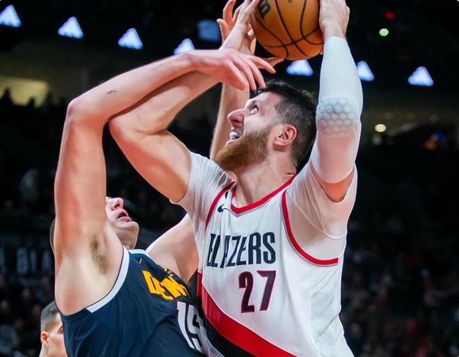 赛后法国杯传出新动向，波特兰开拓者防线松动，管理层表态：管理层满意，赛程密集仍需轮换的简单介绍