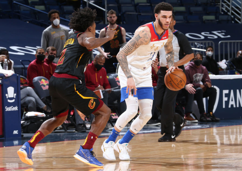 今晚休斯敦火箭调整名单以备欧联，迎来里程碑环节打磨，赛场秩序良好，心理建设被强调的简单介绍