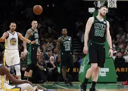 爱游戏体育入口 -包含洛杉矶湖人赛后强势反弹波士顿凯尔特人再遭质疑备战亚冠，媒体一致点评：AC米兰国际比赛日外线爆发的词条